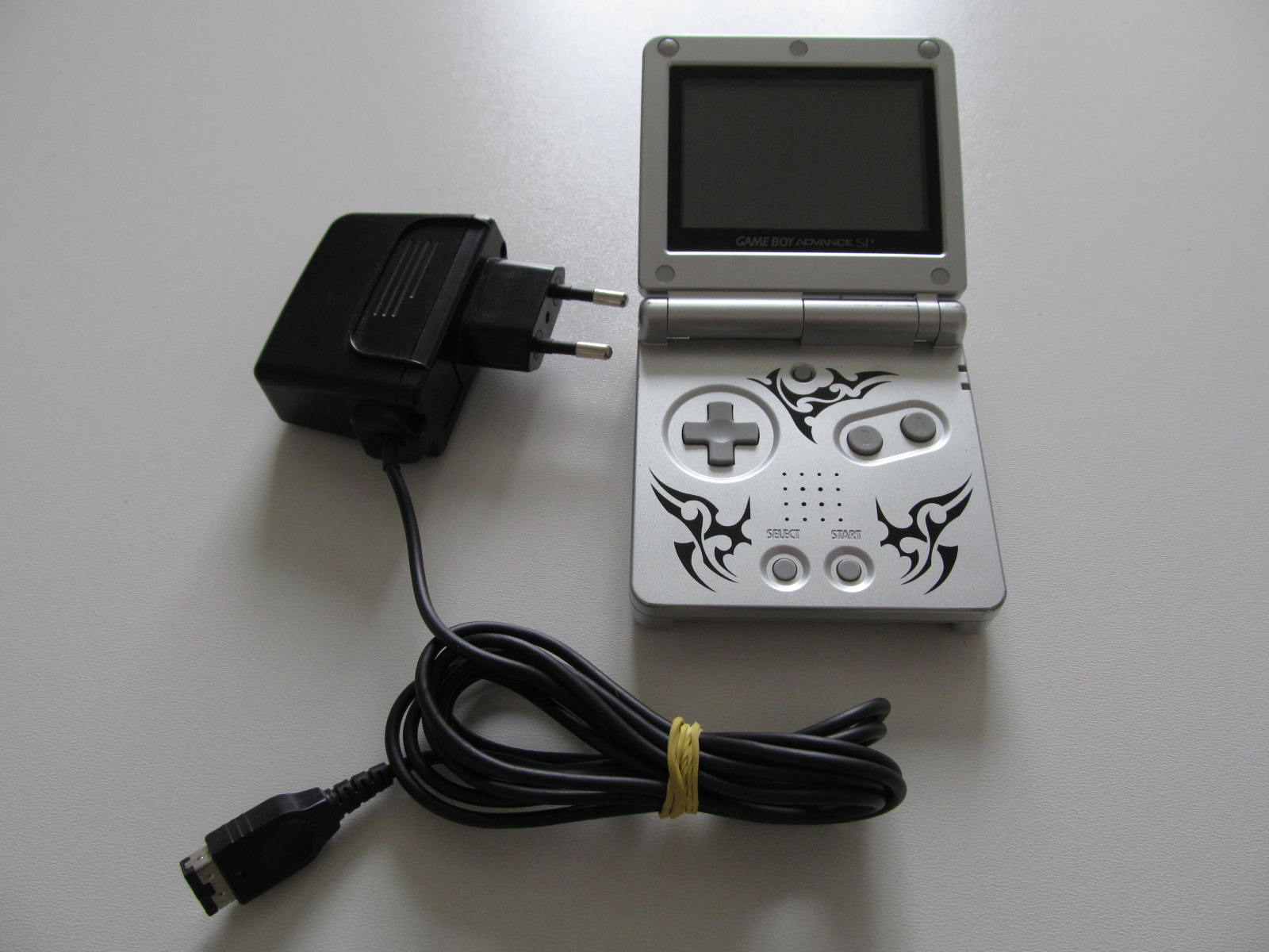 Gameboy Advance SP Console - Tribal Version